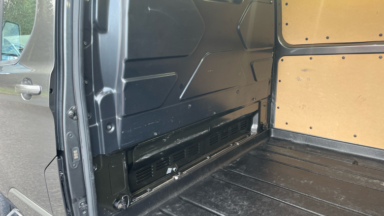 Ford Transit Custom 270 Swb Diesel Fwd 2.0 TDCi 130ps Low Roof Limited Van